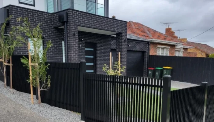 blade-fence-april-22